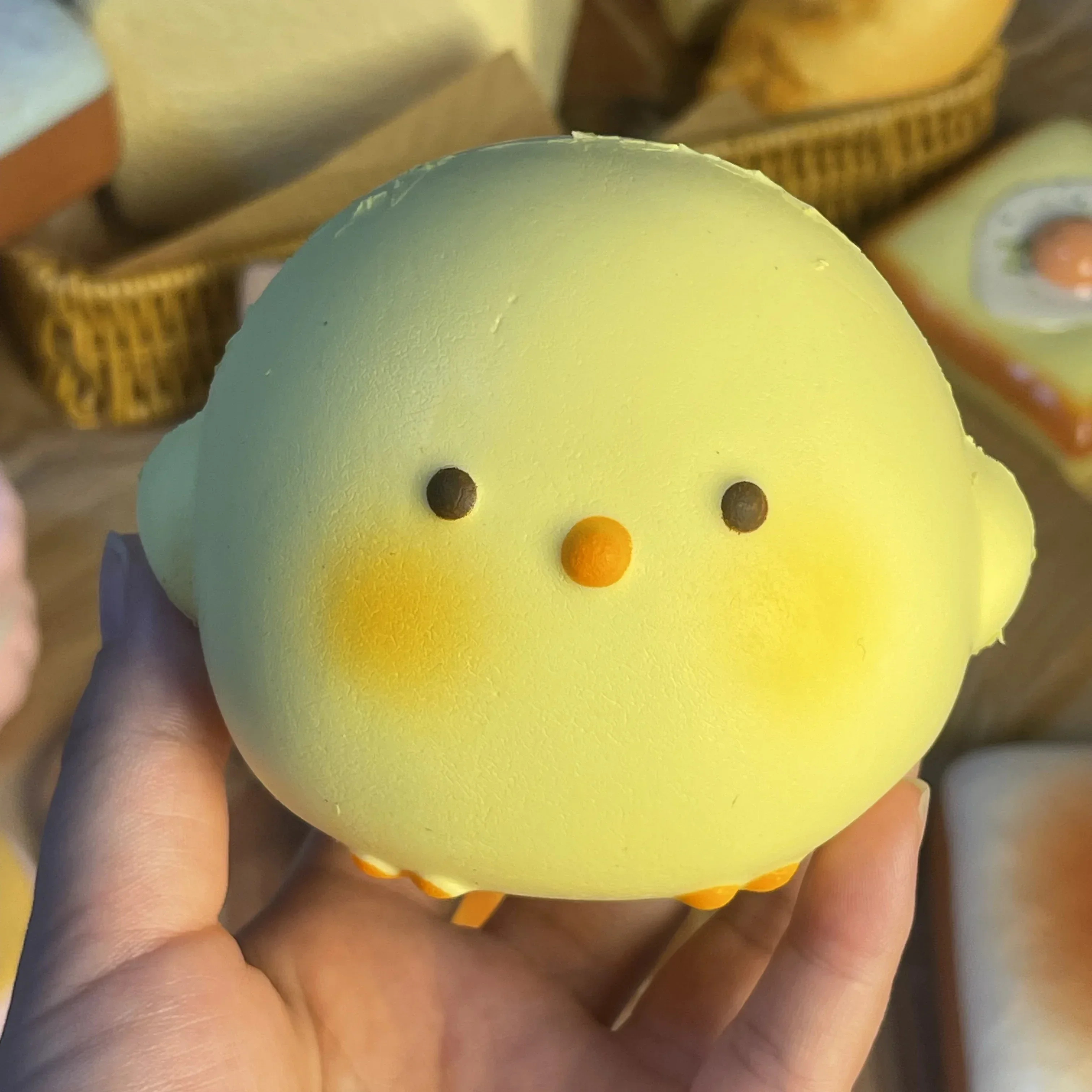 HOT! Cute Giant Chick Squishy  - Kids' Toys 评论和价格